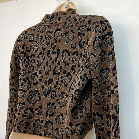 Baja East Animal Print Cropped Sweater size 2 EUC - Picture 14 of 16